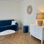 Large Studio Apartment Invalides Montparnasse