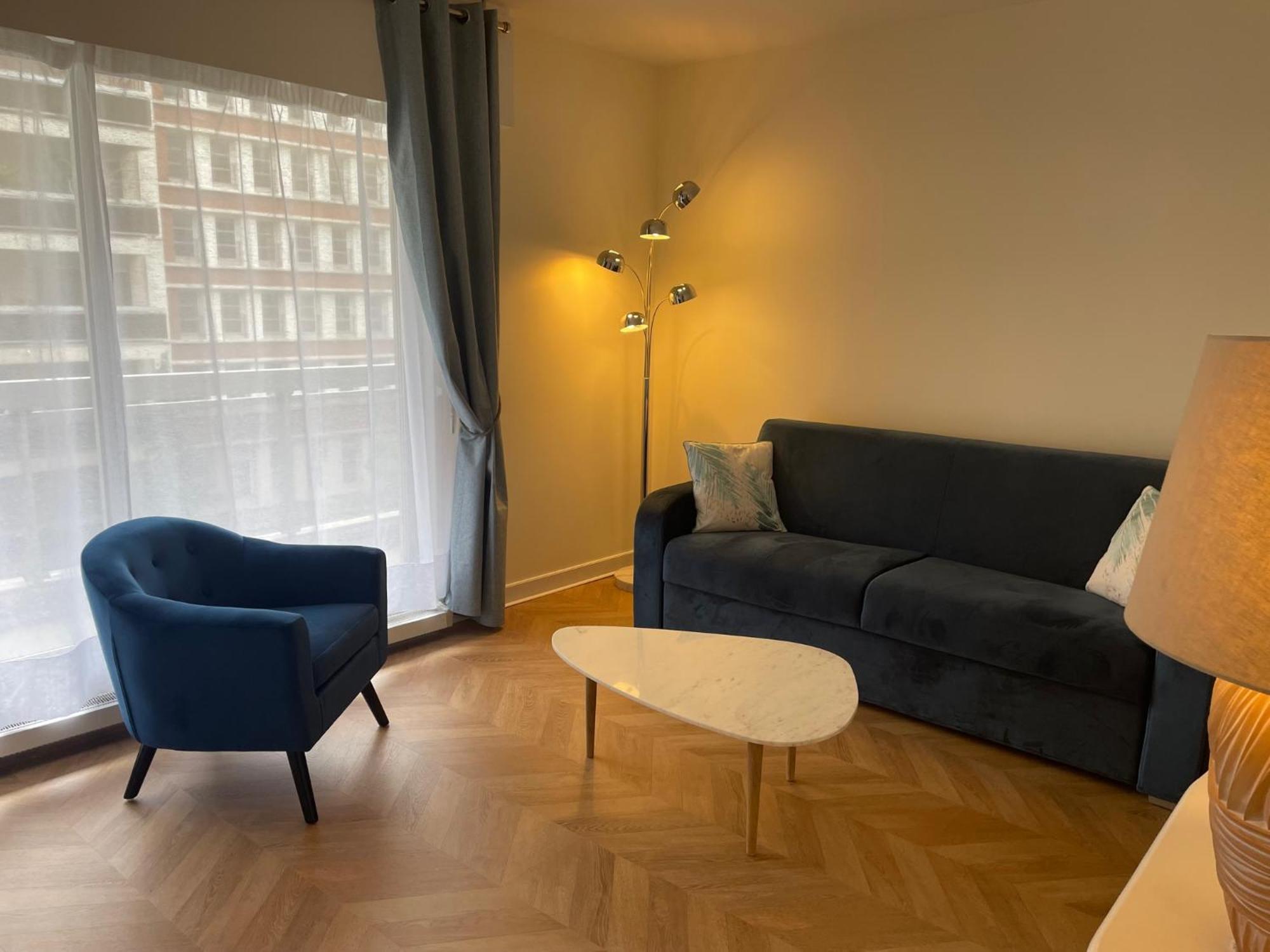Appartement Large Invalides Montparnasse *