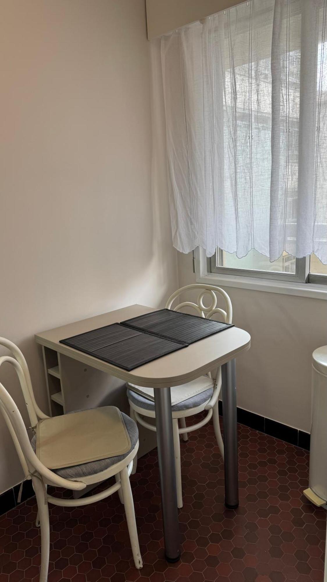 Appartement Large Invalides Montparnasse *